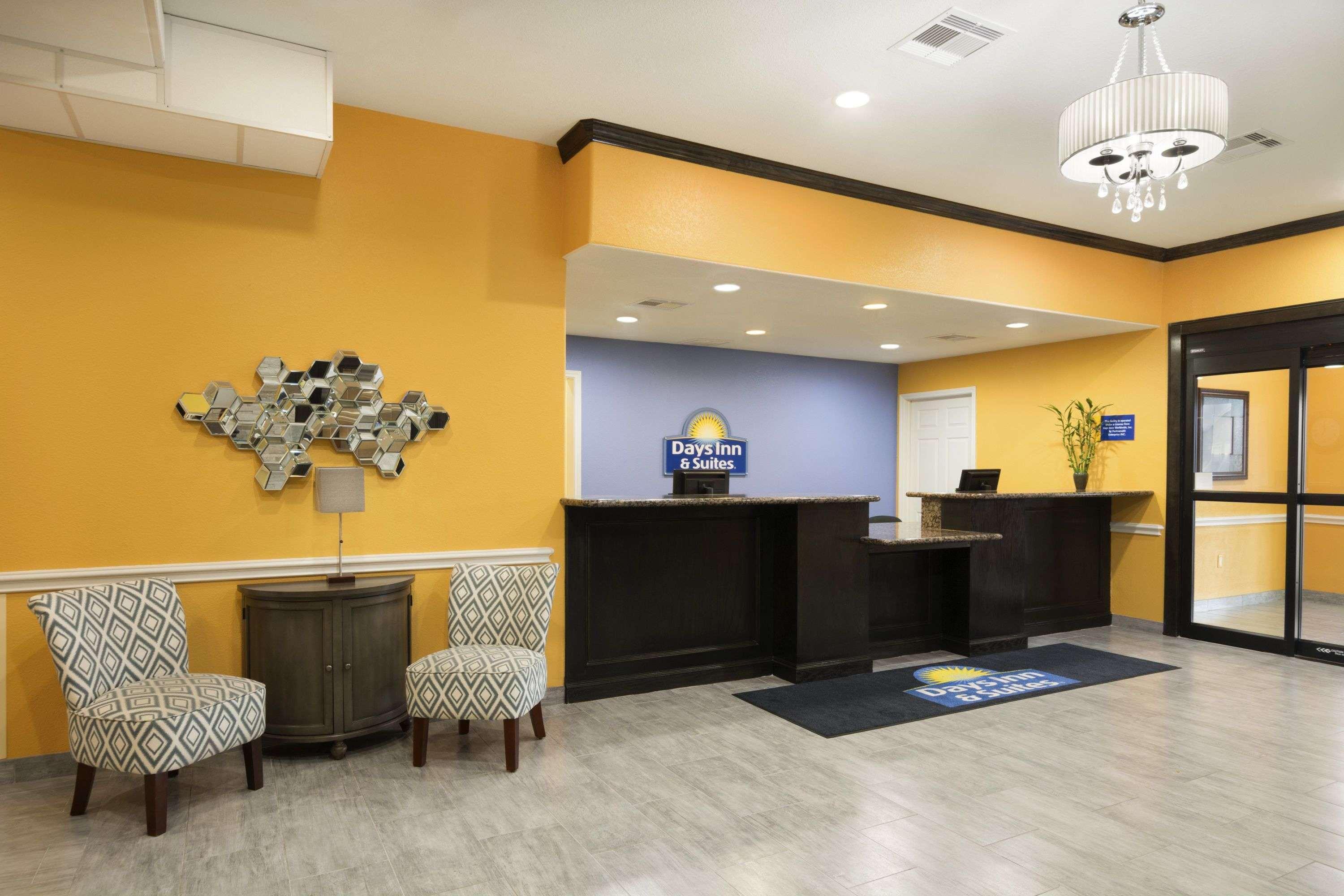 Days Inn & Suites by Wyndham Galveston West/Seawall Exterior foto